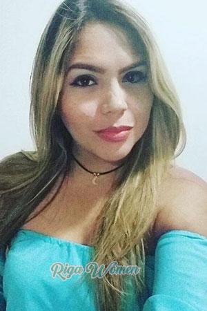 182423 - Stephanie Age: 32 - Colombia