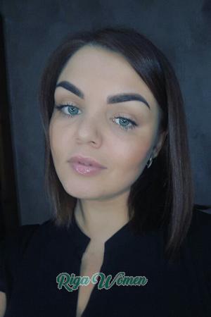 187715 - Anzhela Age: 33 - Russia