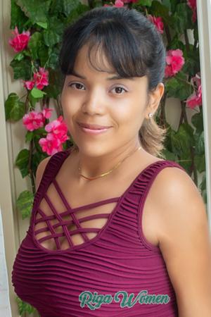 214303 - Vicky Age: 34 - Peru