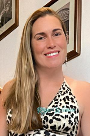 223405 - Claudia Age: 45 - Peru