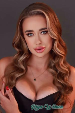 224422 - Valeriia Age: 22 - Ukraine