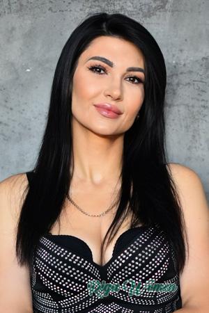 225257 - Yuliia Age: 47 - Ukraine