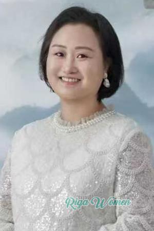 226061 - Lily Age: 47 - China