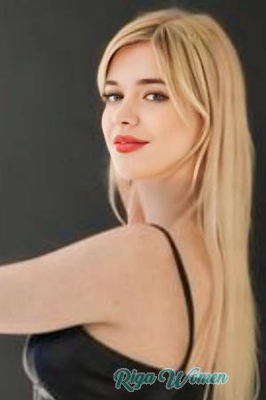 227402 - Irina Age: 32 - Ukraine