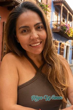 227430 - Karol Age: 43 - Colombia