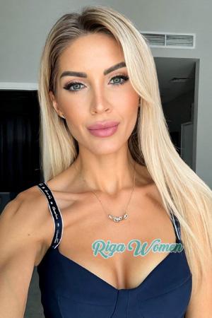 229227 - Anastasiia Age: 36 - Ukraine
