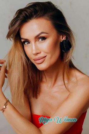 229384 - Viktoriia Age: 42 - Ukraine