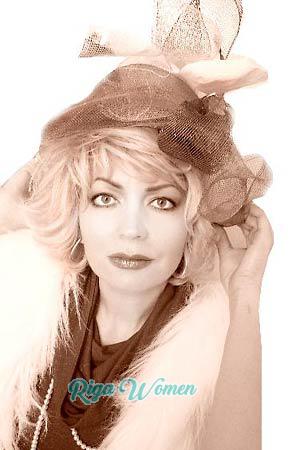 50210 - Larisa Age: 54 - Russia
