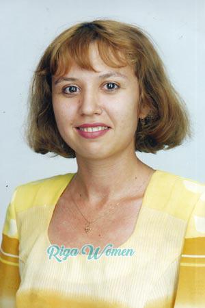 50322 - Alfiya Age: 37 - Russia