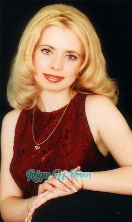 50374 - Inessa Age: 33 - Russia