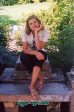 51155 - Oksana Age: 38 - Russia