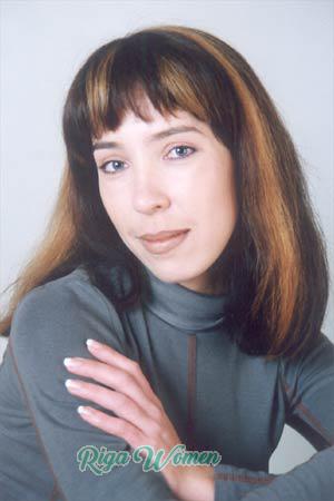 51398 - Natalia Age: 39 - Russia