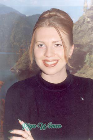 51846 - Polina Age: 30 - Russia