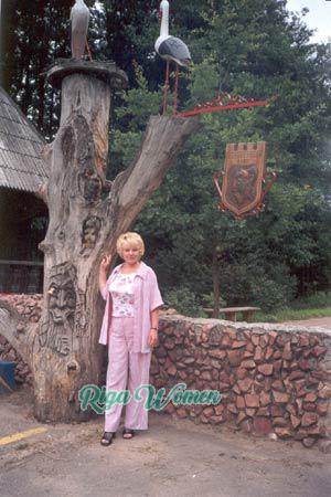 52351 - Valentina Age: 59 - Russia