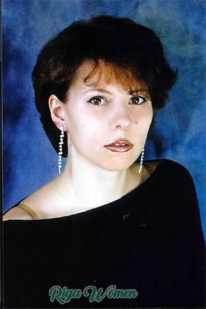 52920 - Oksana Age: 36 - Russia