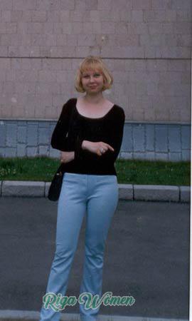53406 - Alesya Age: 27 - Russia