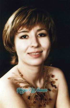 53569 - Elena Age: 32 - Russia