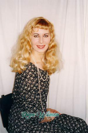 54376 - Svetlana Age: 44 - Russia