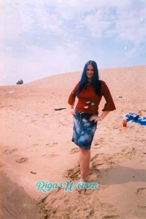 54725 - Svetlana Age: 30 - Russia