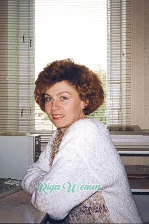 55614 - Larisa Age: 36 - Russia