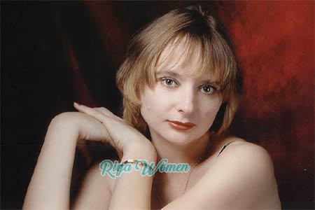 55765 - Svetlana Age: 39 - Russia