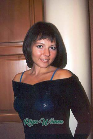 56528 - Elena Age: 31 - Russia