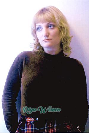 57172 - Natalia Age: 36 - Russia