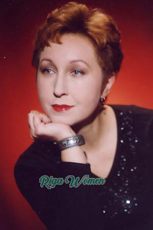 57292 - Elena Age: 42 - Russia