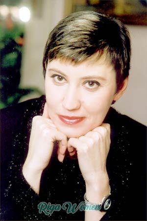 57519 - Elena Age: 39 - Russia