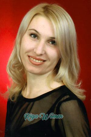 58990 - Renata Age: 37 - Russia