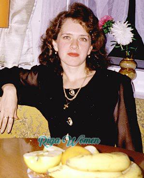 59003 - Elena Age: 38 - Russia