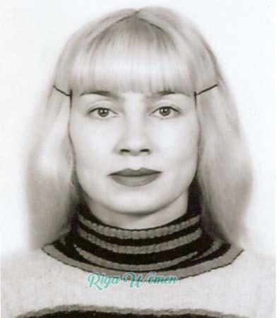 59227 - Lyudmila Age: 46 - Russia