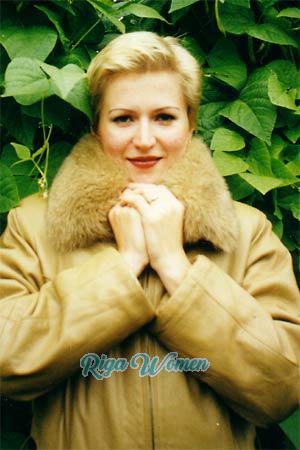 60372 - Oxana Age: 38 - Russia
