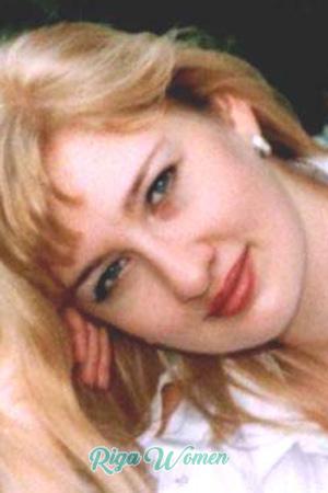 60780 - Oksana Age: 39 - Russia