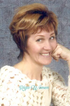 61323 - Larisa Age: 59 - Russia