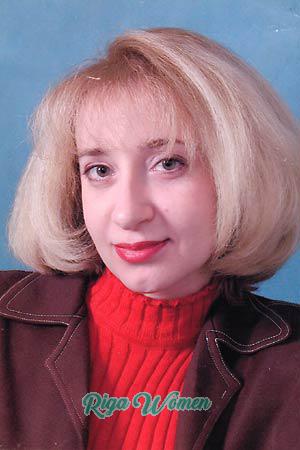 62223 - Yana Age: 37 - Russia