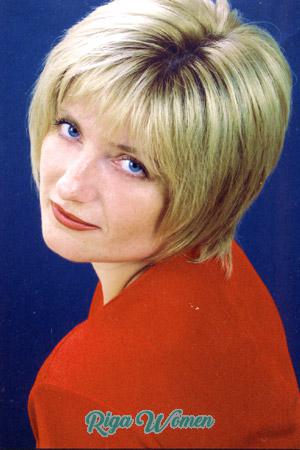 64247 - Ekaterina Age: 41 - Russia