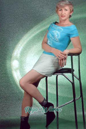 65186 - Ludmila Age: 50 - Russia