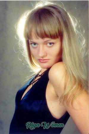 65737 - Lubov Age: 32 - Russia