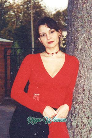 66867 - Larisa Age: 33 - Russia