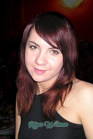 69164 - Lyubov Age: 32 - Russia