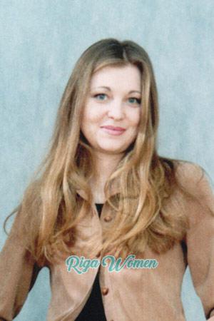 69921 - Natalia Age: 39 - Russia