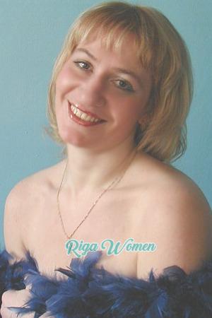 70208 - Maya Age: 39 - Russia