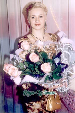 70324 - Svetlana Age: 40 - Russia