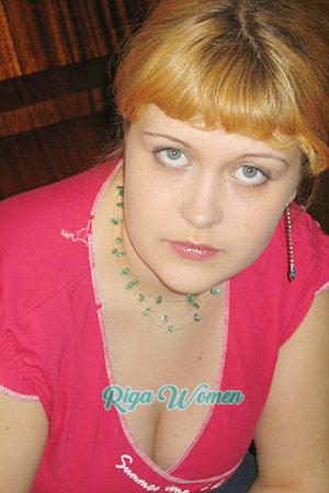 71342 - Irina Age: 27 - Russia