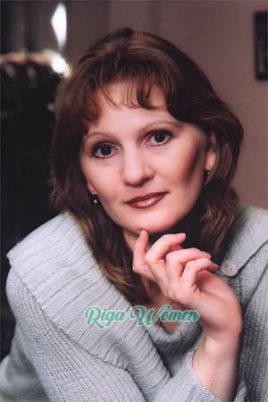 72033 - Larisa Age: 47 - Russia