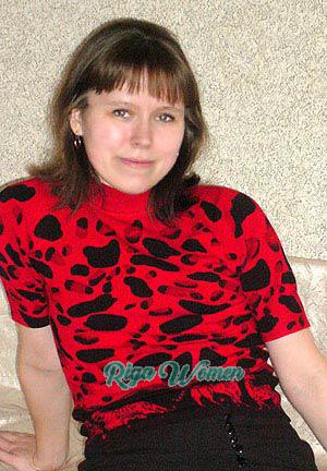 72269 - Svetlana Age: 34 - Russia