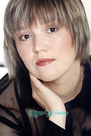 72301 - Nadezhda Age: 41 - Russia