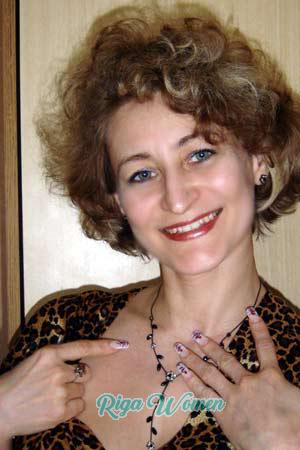 73429 - Svetlana Age: 44 - Russia