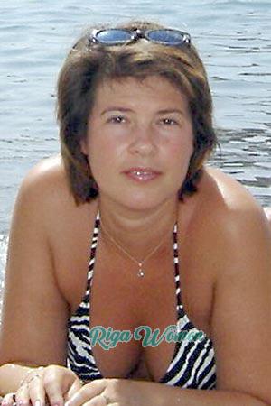 74840 - Irina Age: 39 - Russia